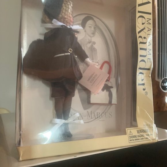 Neiman Marcus NIB Madame Alexander Doll - Picture 4 of 8